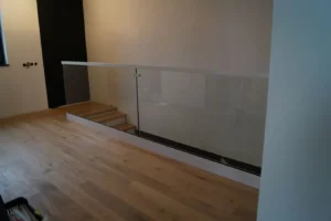 balustrada całoszklana